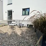 modernes Apartment, Terrasse und Garten am Lilienthalpark im Südwesten Berlins