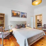 Großes Apartment im Kiez