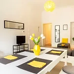 Modern 2 Bedroom Apartment in Berlin Schöneberg