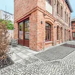 Mitte Loft Group & Family Friendly, 150M2, 2Brs, 2Bathrooms, Living & Dinning Room Up To 8 Sleeps
