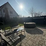 Wohnung Mit Garten Und Whirlpool