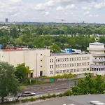Hotel Und Rasthof Avus