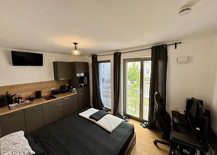 Luxury & Smart Studio