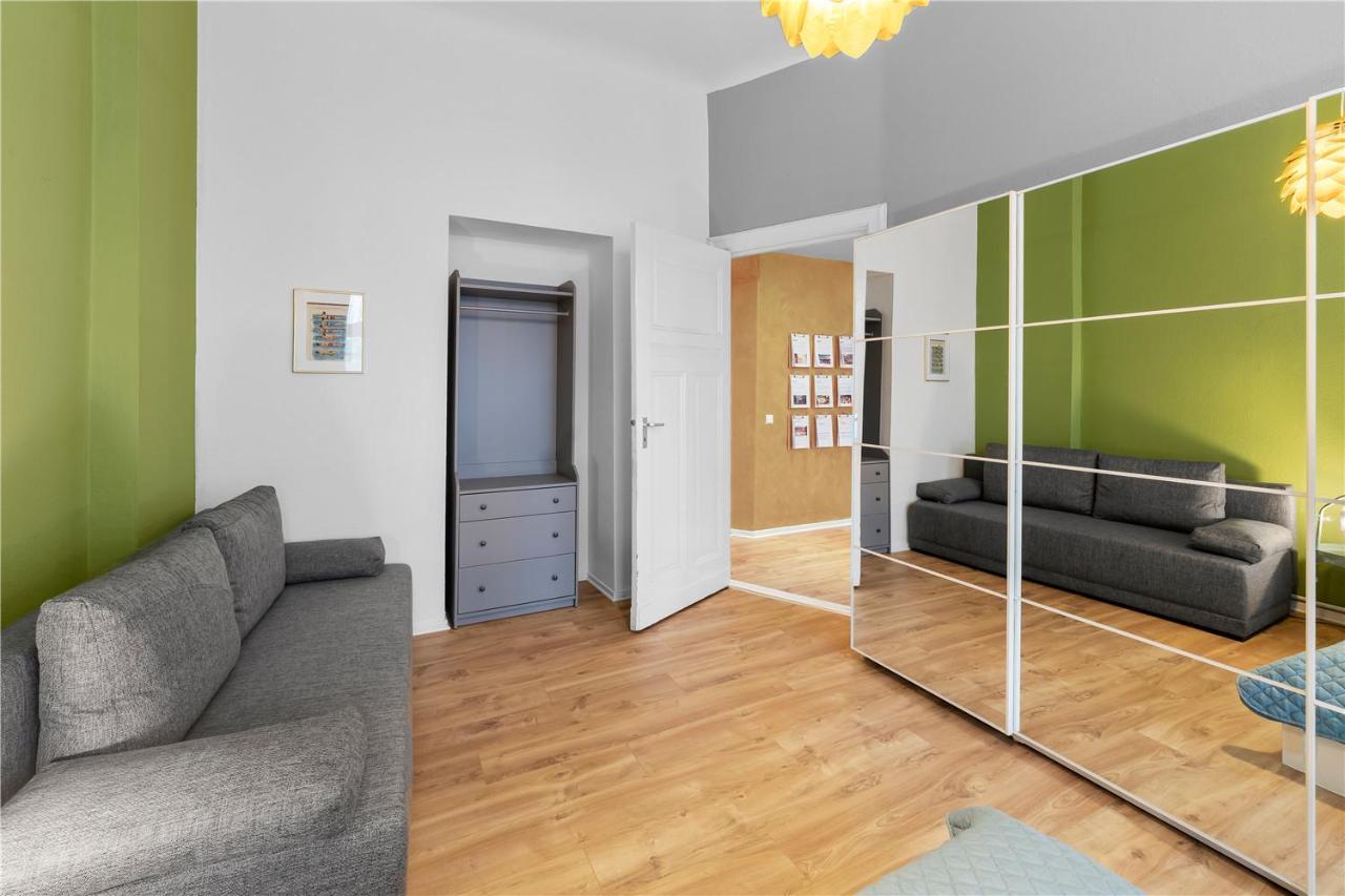 Apartment 33 I Mitte