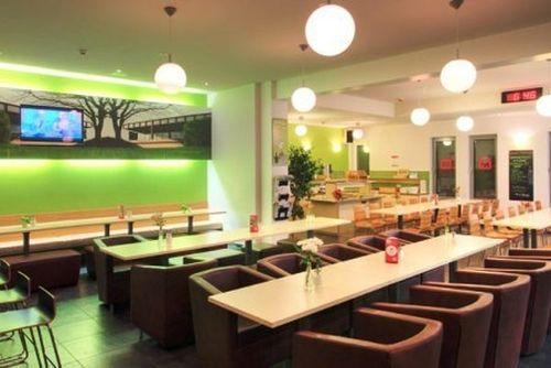 Meininger Alexanderplatz Hotell