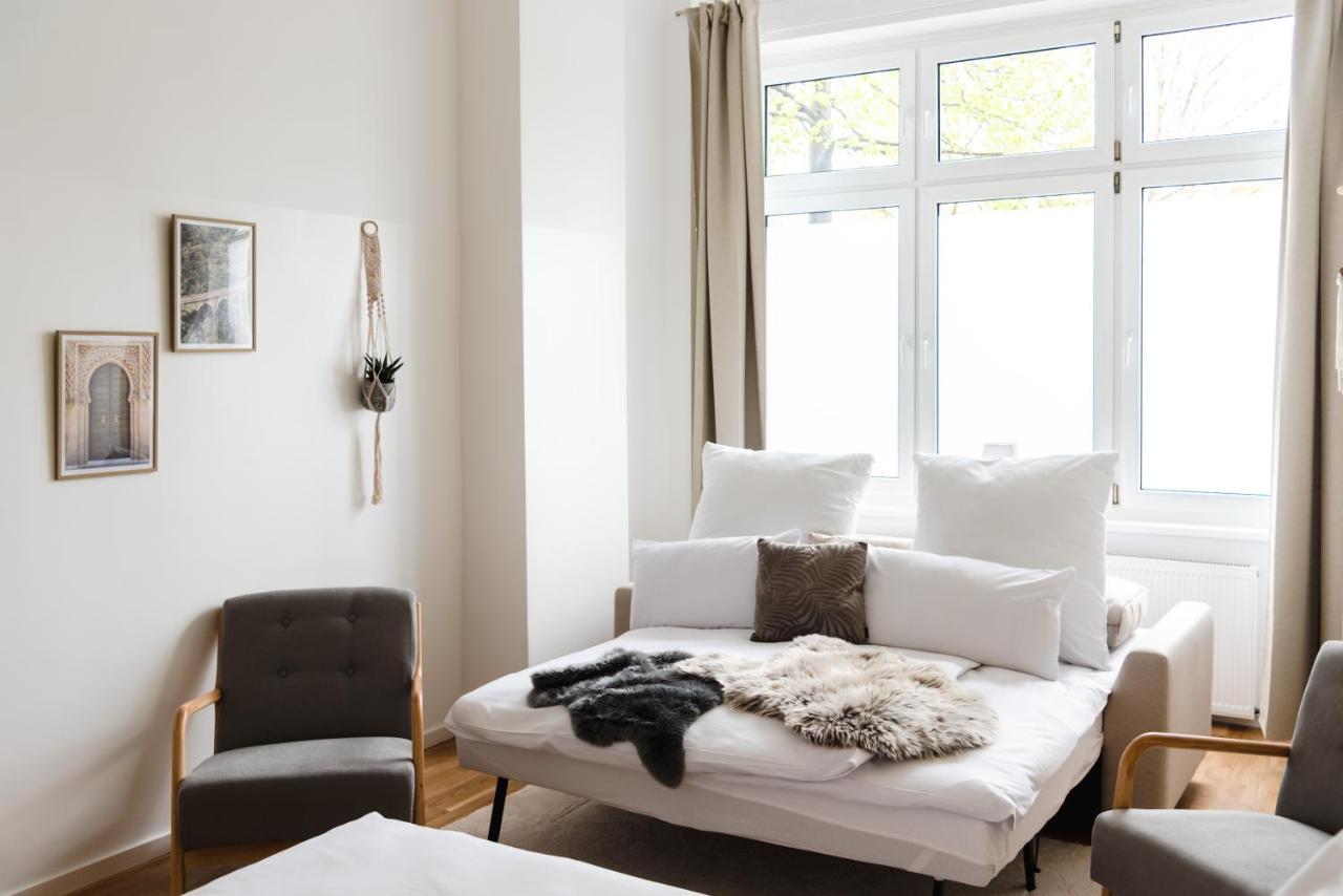 165m2 Downtown Family 5br, 3bath, Kids Room, 11min Alexanderplatz * Berlin
