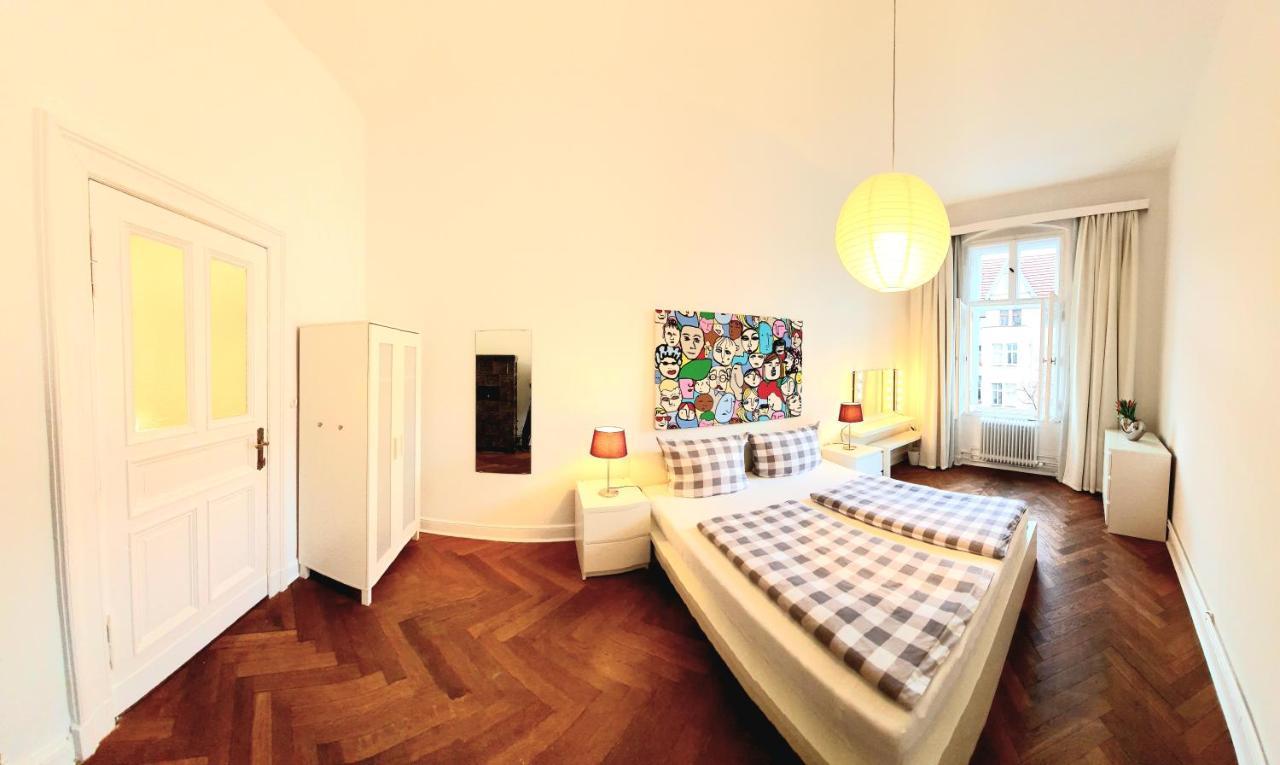 3 Large With 2 Separate Bedbrooms Close To Centre Near Kudamm And Kadewe Berlin