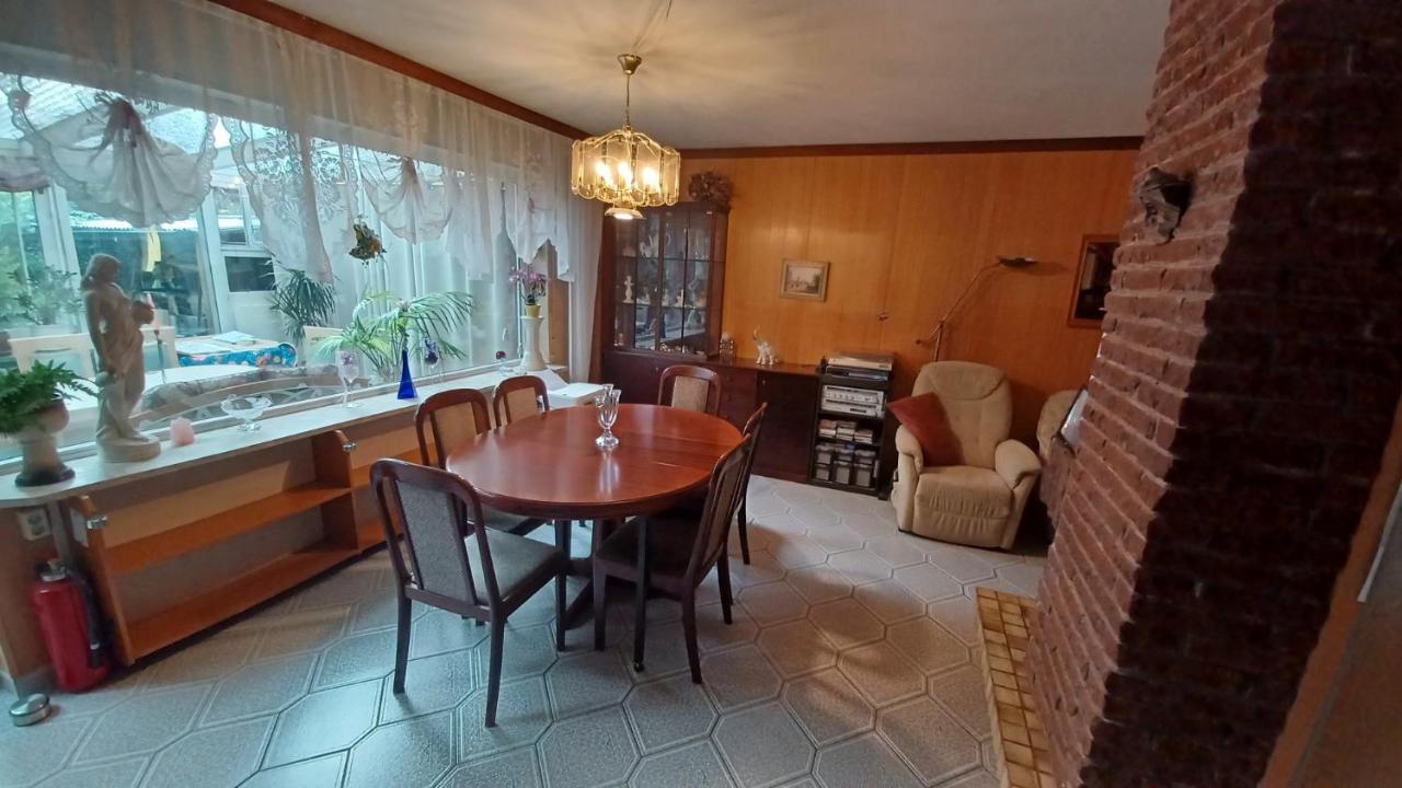Homestay Mit Optimaler Verkehrsanbindung Und Vielen Extras In Berlin-rudow *