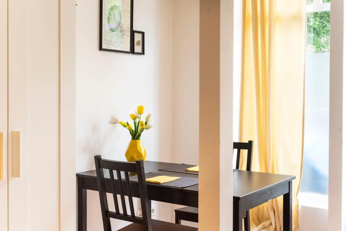 Lägenhet Cosy Loft Style In Wilmersdorf Berlin
