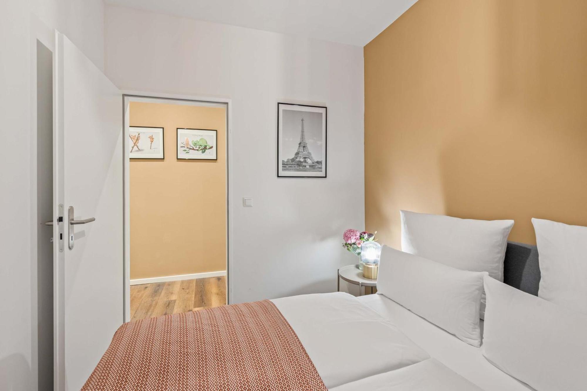 Apartment 33 I Mitte