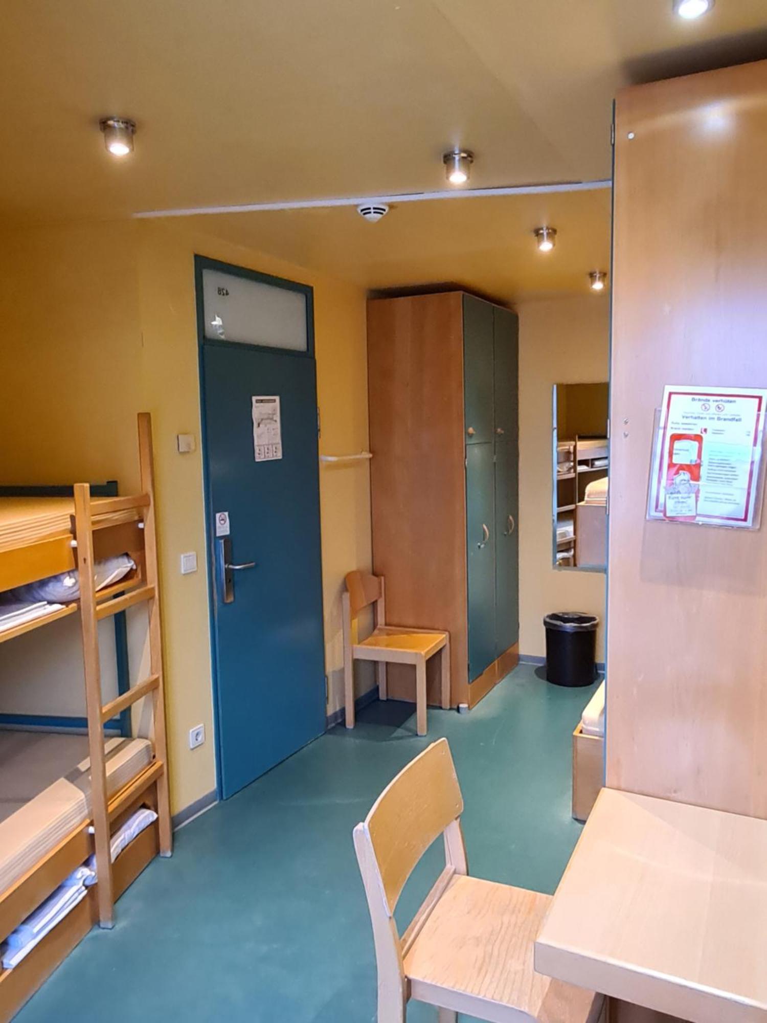 Jugendgästehaus St.-michaels-heim Hostel *