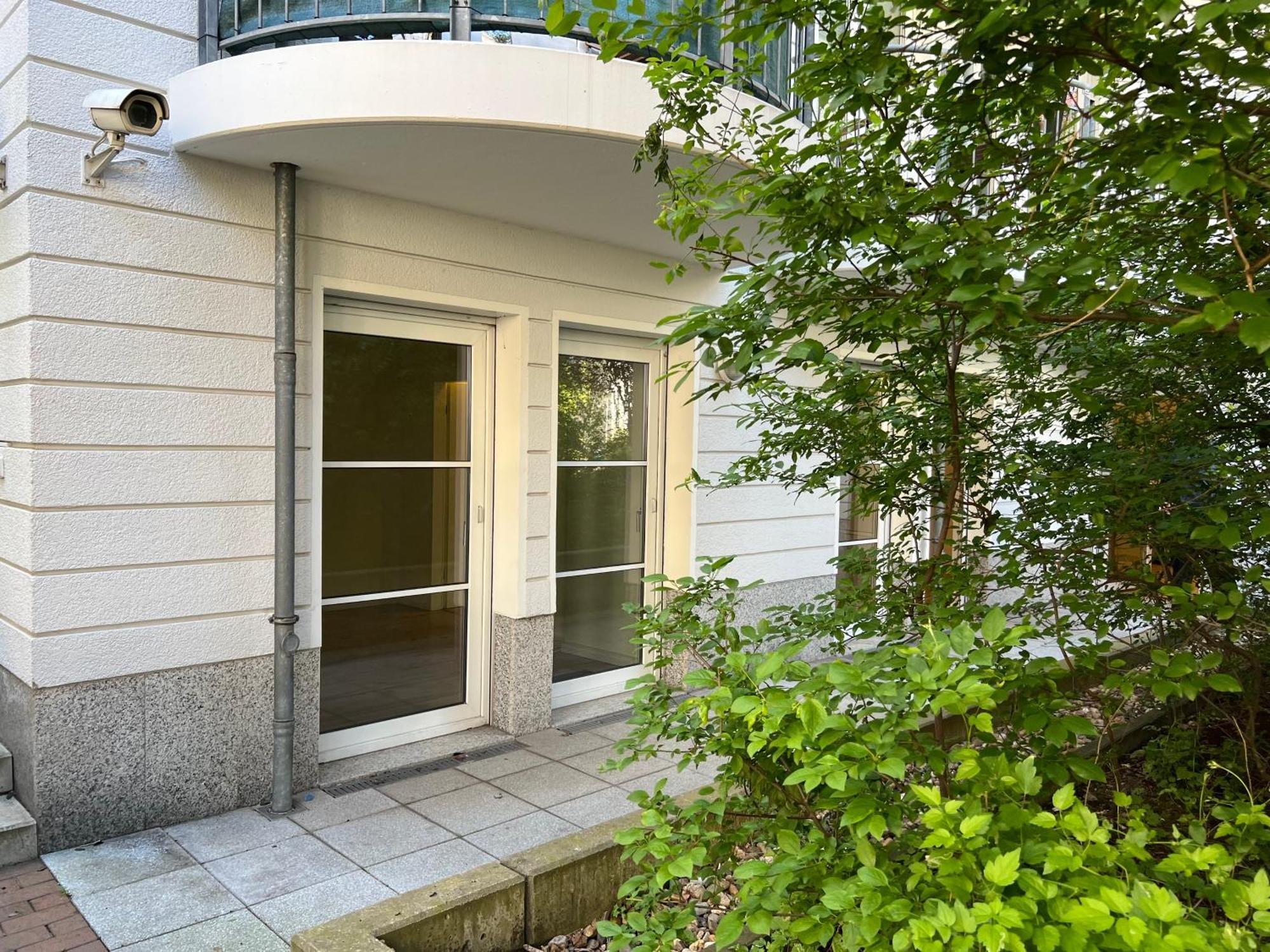 Alexa Spacious Design Up To 10 Persons - Parking - Superfast Wifi Apartment *