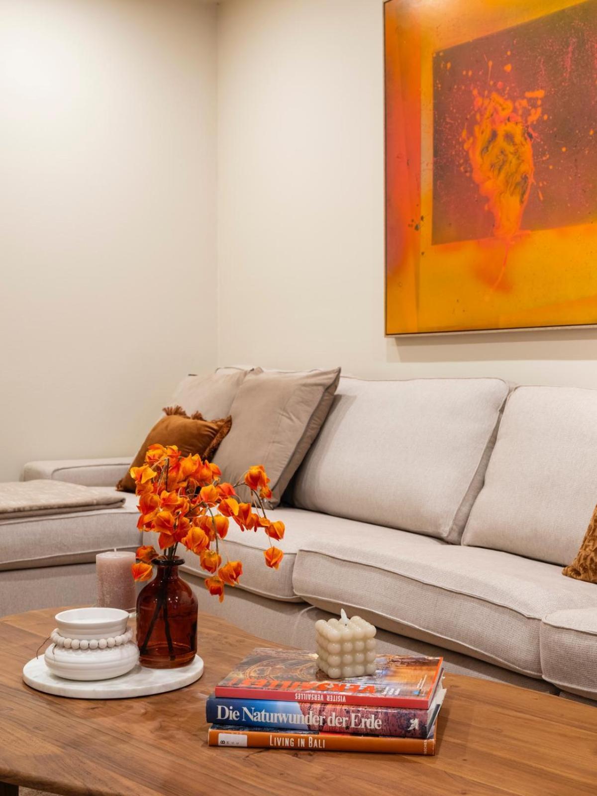 Alexa Spacious Design Up To 10 Persons - Parking - Superfast Wifi Apartment *