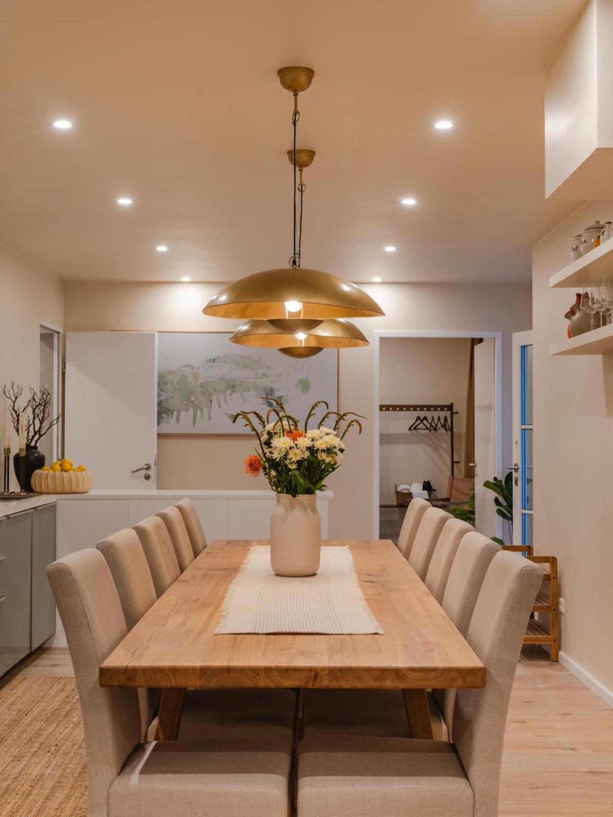 Apartment Alexa Spacious Design Up To 10 Persons - Parking - Superfast Wifi *