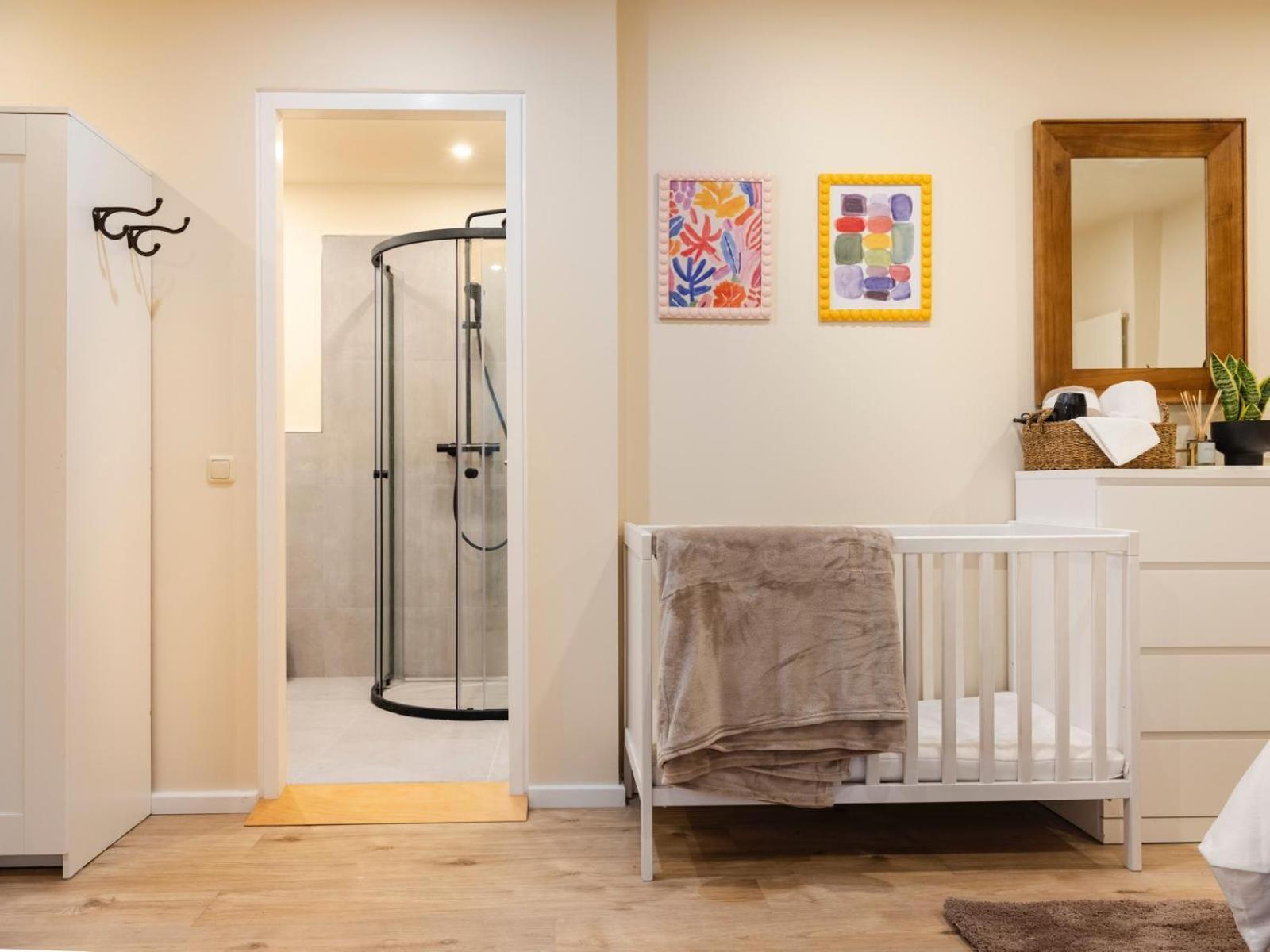 Alexa Spacious Design Up To 10 Persons - Parking - Superfast Wifi Berlin