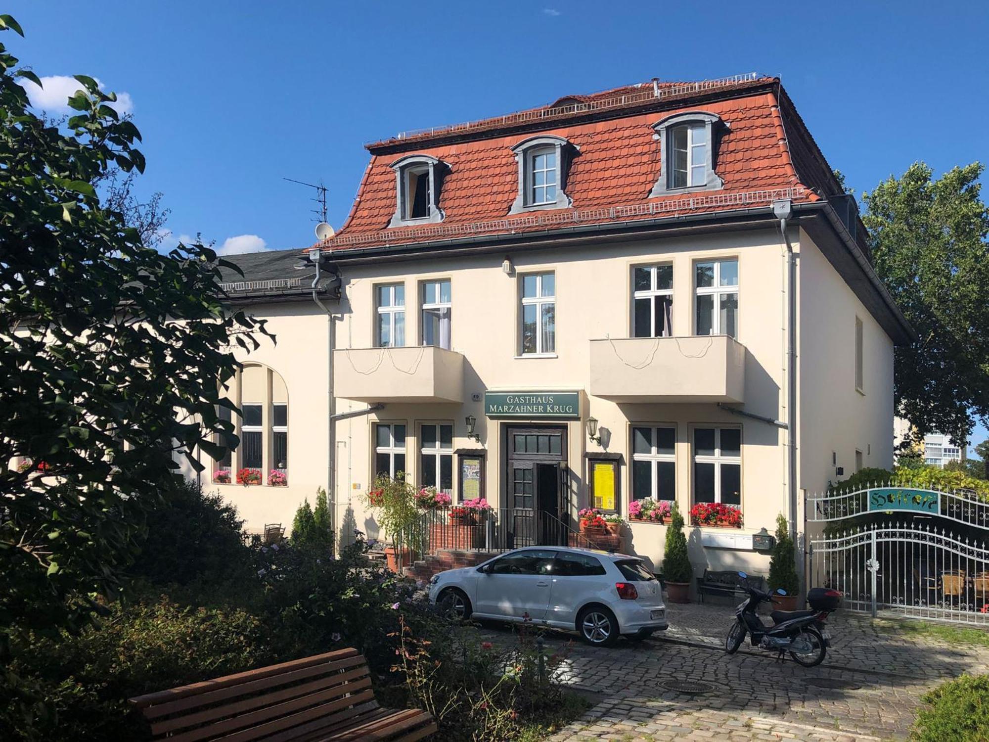 Apartments-alt-marzahn * Berlin