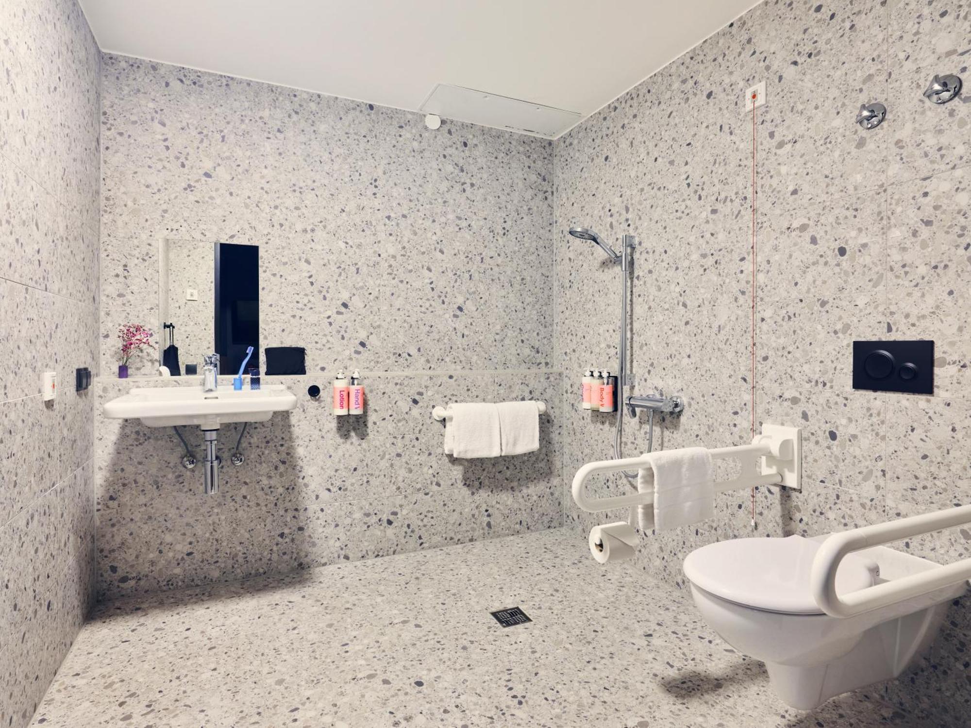 Numa Torstrasse Lägenhetshotell 4*