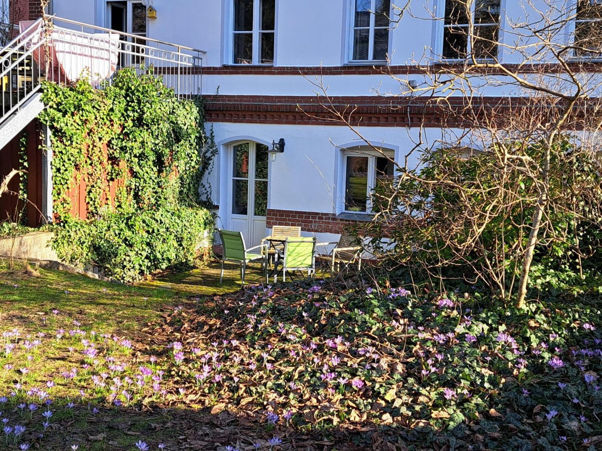 Gruenderzeitvilla In Zehlendorf Lägenhet *