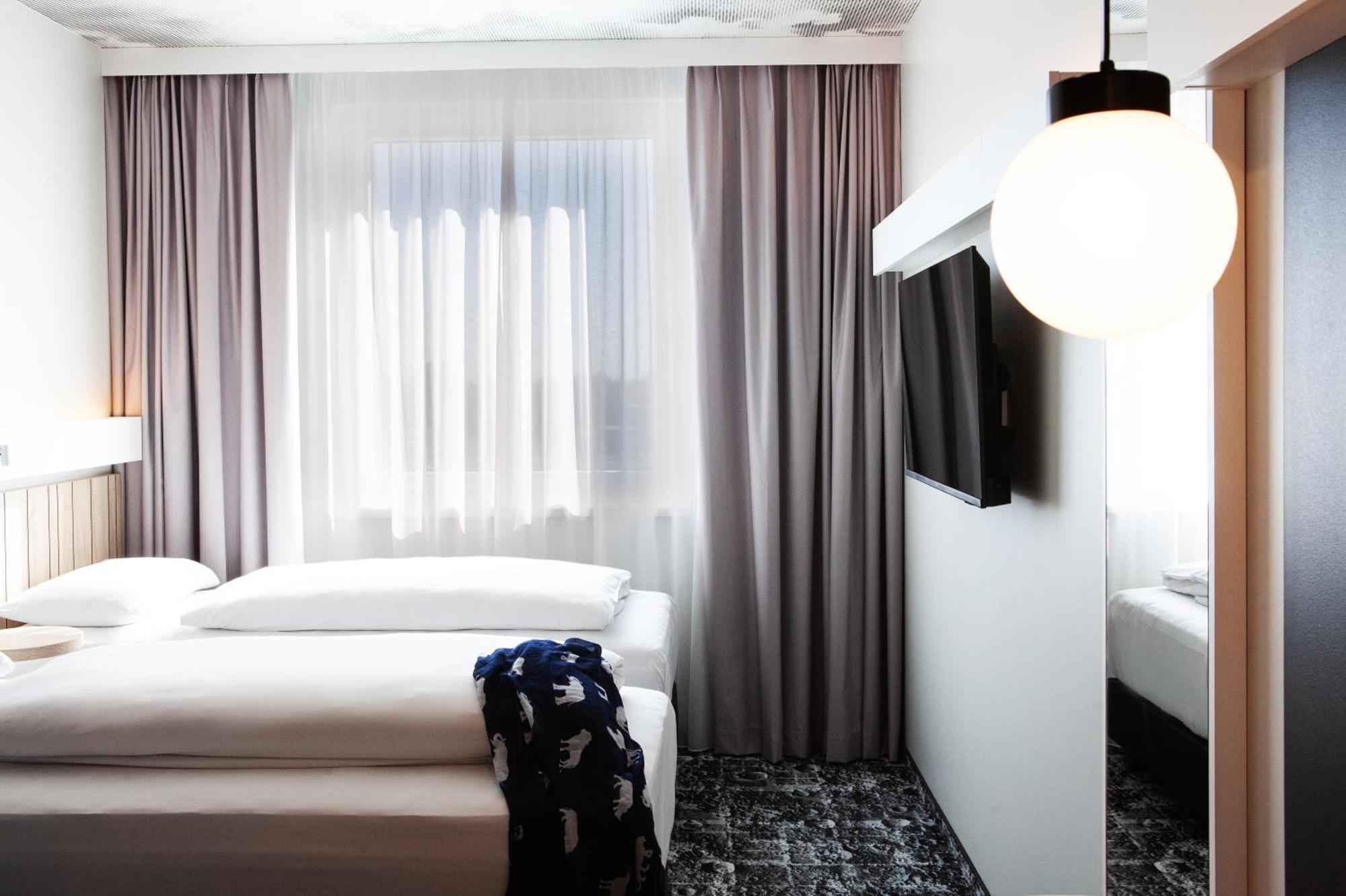 Hotel Ibis Airport