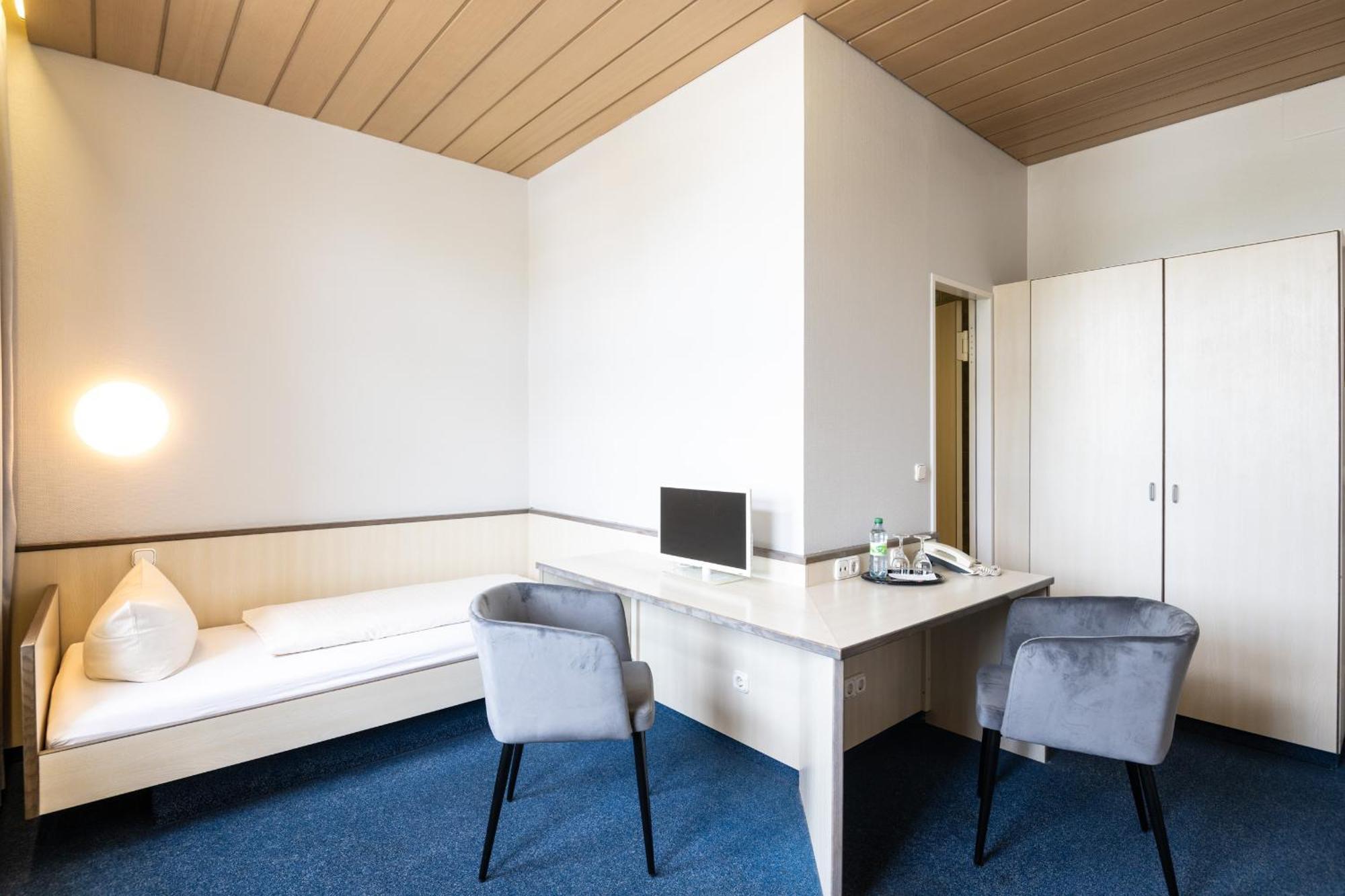 Und Rasthof Avus Motell Berlin