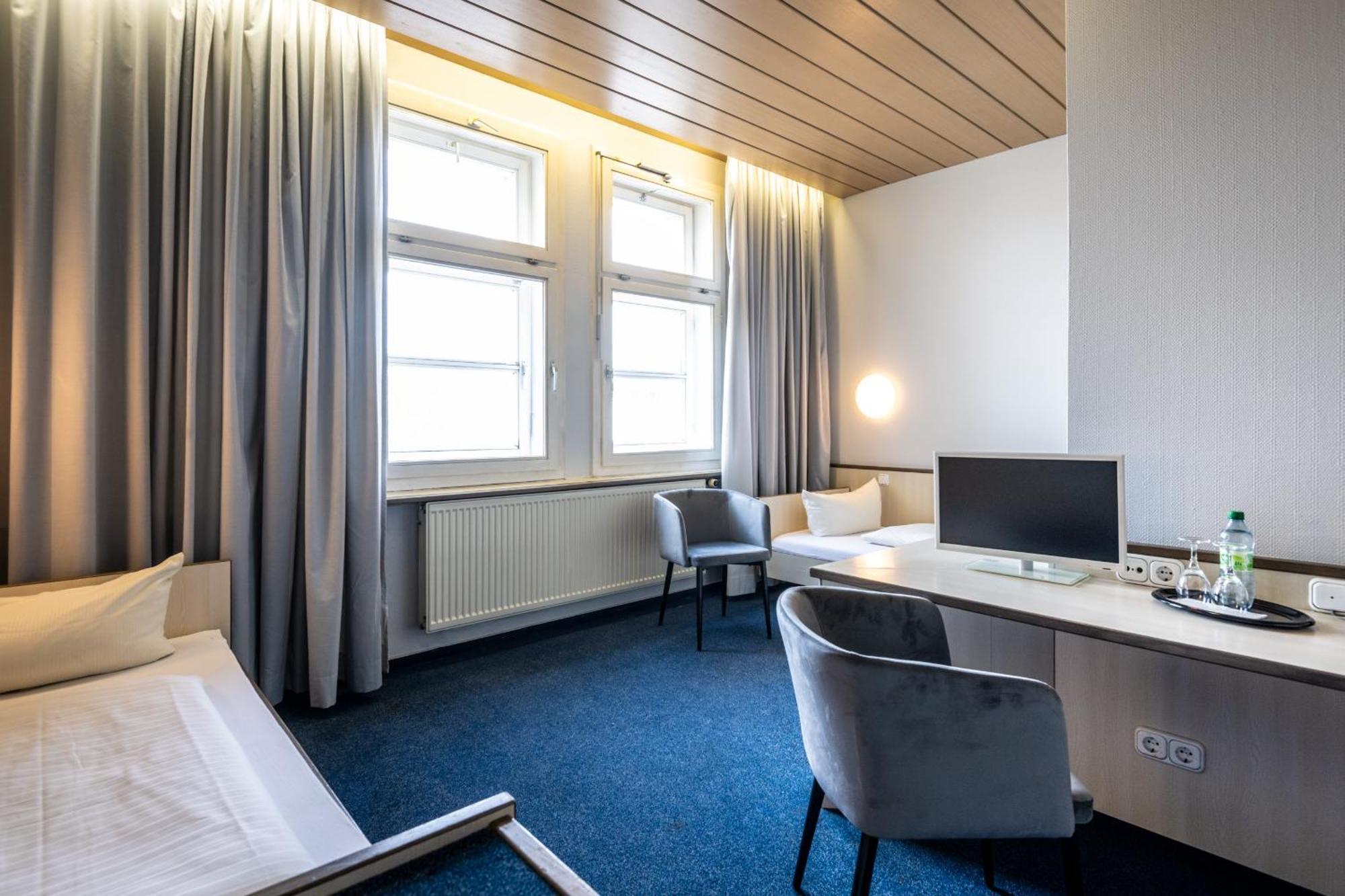 Und Rasthof Avus Motell Berlin