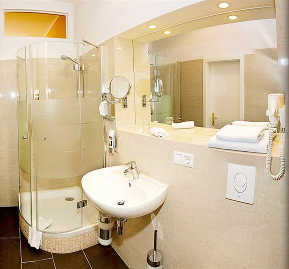 Rewari Hotell