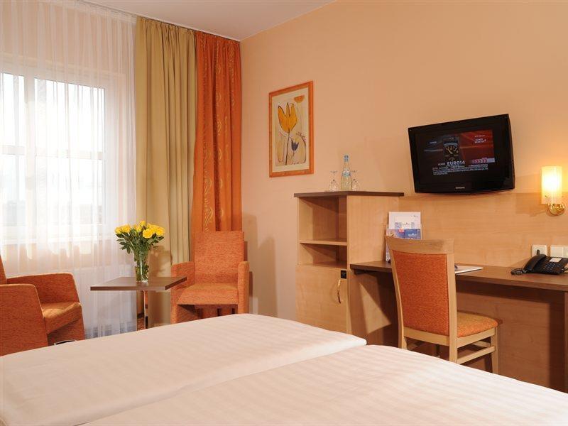 Hotel Amber Econtel Berlin-charlottenburg 3*