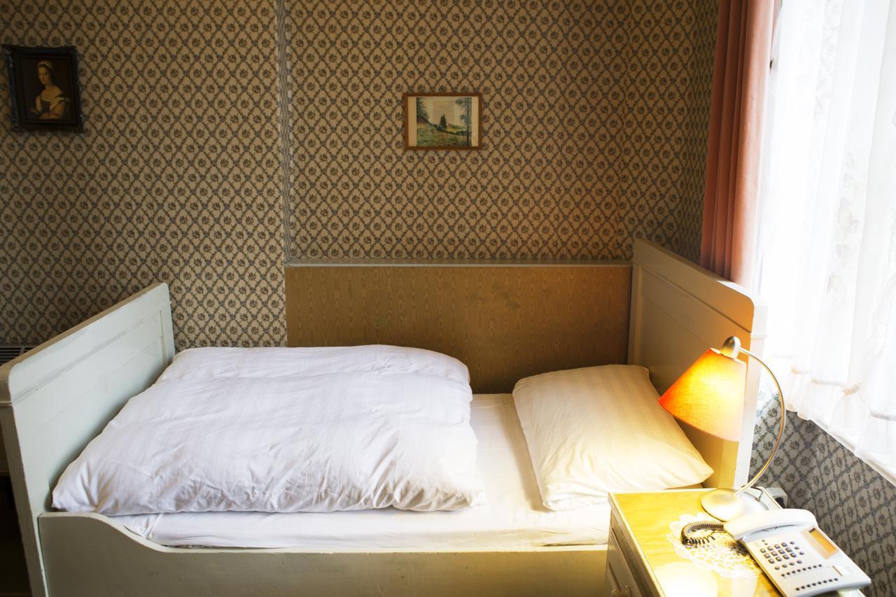 Nürnberger Eck Gasthof 2*