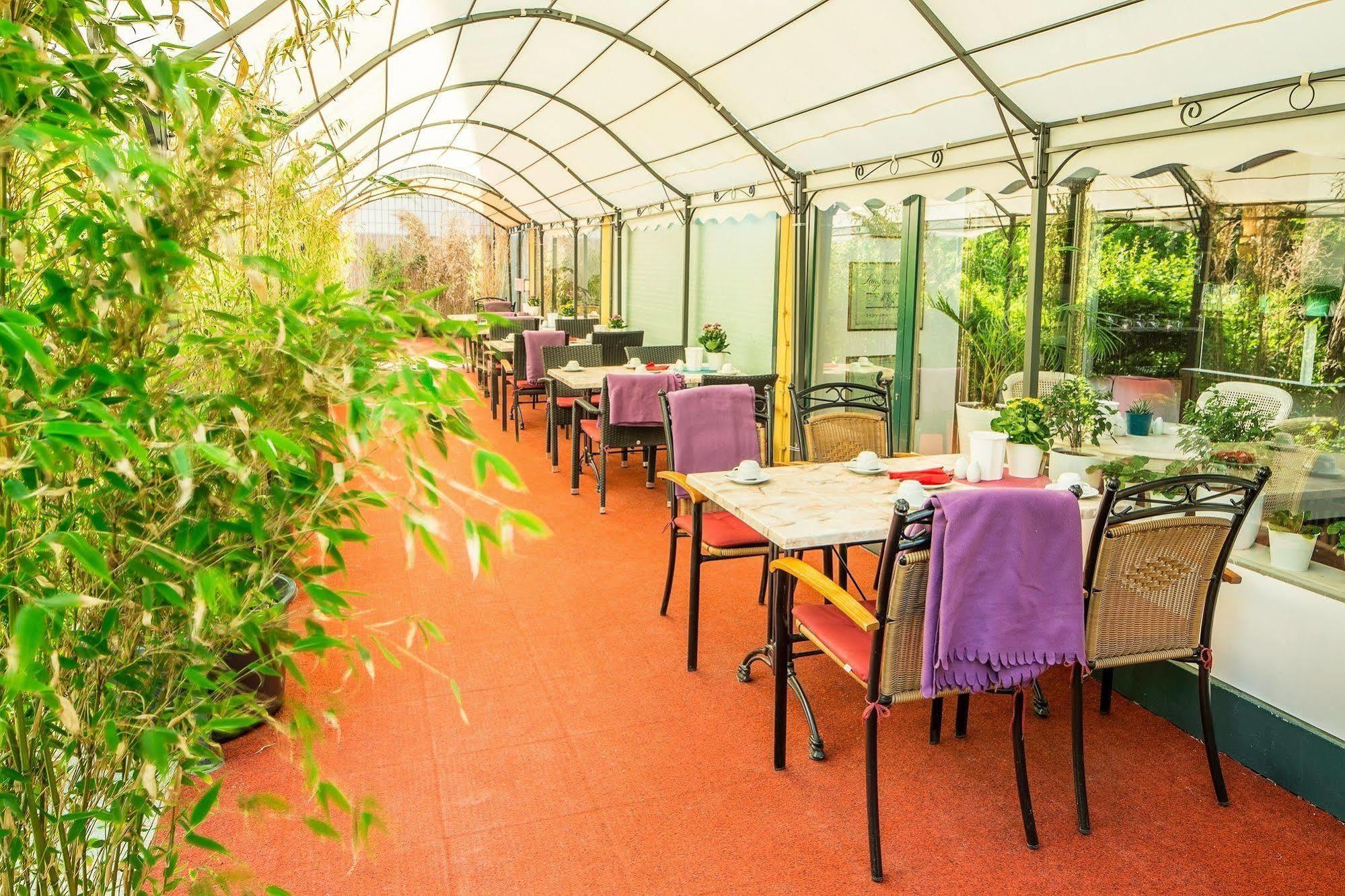Hotell Alecsa Am Olympiastadion 3*
