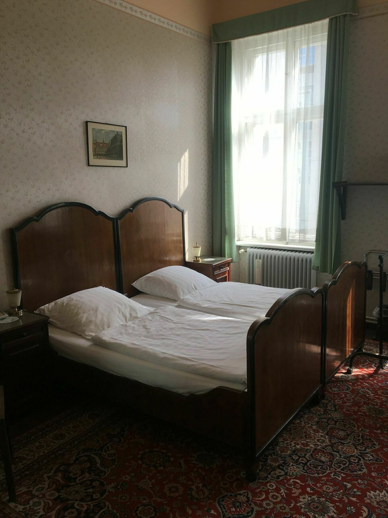 Nürnberger Eck Gasthof 2*