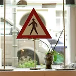 Contemporary Apartment in Kreuzberg Berlin with free Wi-Fi