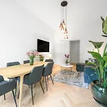 The Bornholmer - 2 Schlafzimmer Ein Whzimmer, Gruppen- & Familienfreundlich Bis 8 Personen