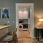 Modern Central Prenzlberg Elil