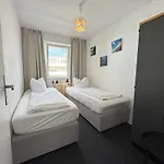 M M Central Vintage Family, Handwerker und Monteure Apartments