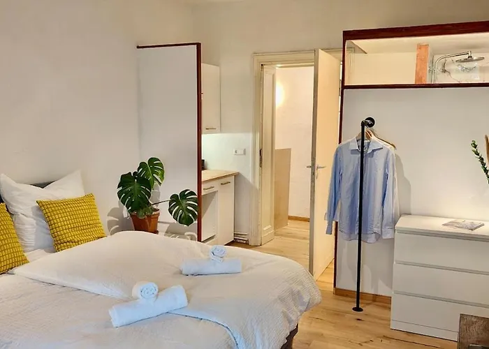 Studio Maiy Close To Messe