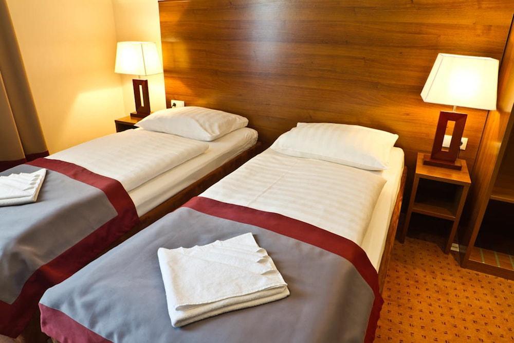 Ivbergs Messe Hotell 3*