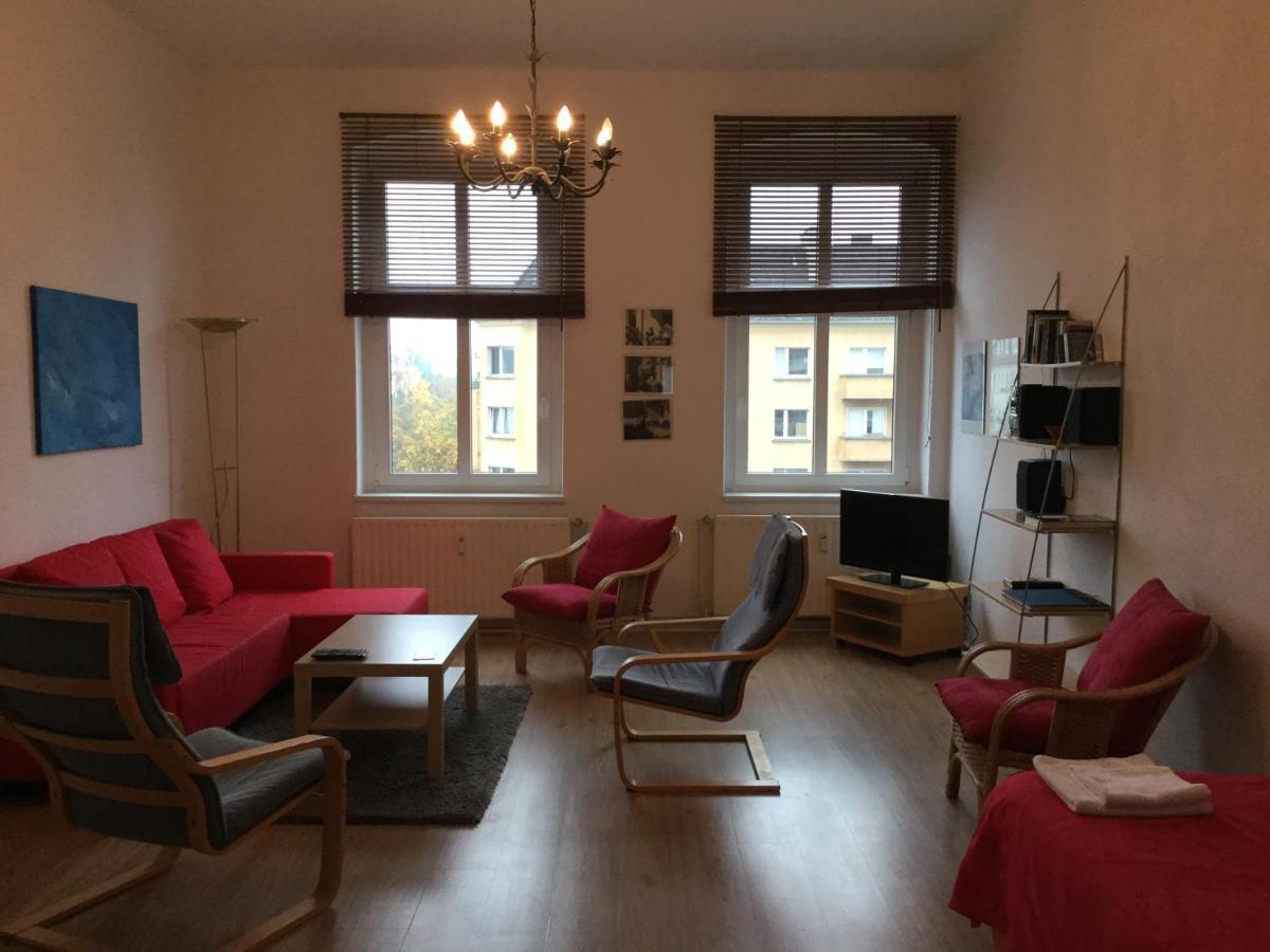Apartment Greifswalder Str. *