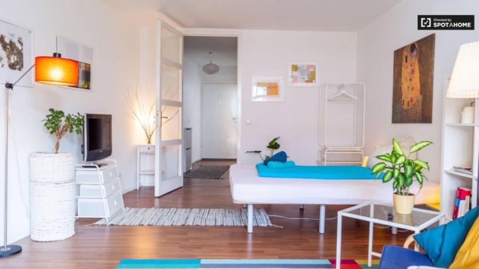 Apartment Comfort City West
