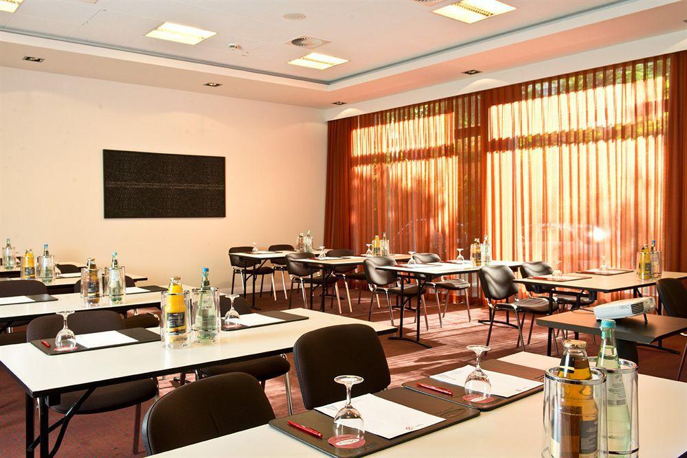 Adina Checkpoint Charlie Appart hôtel 4*