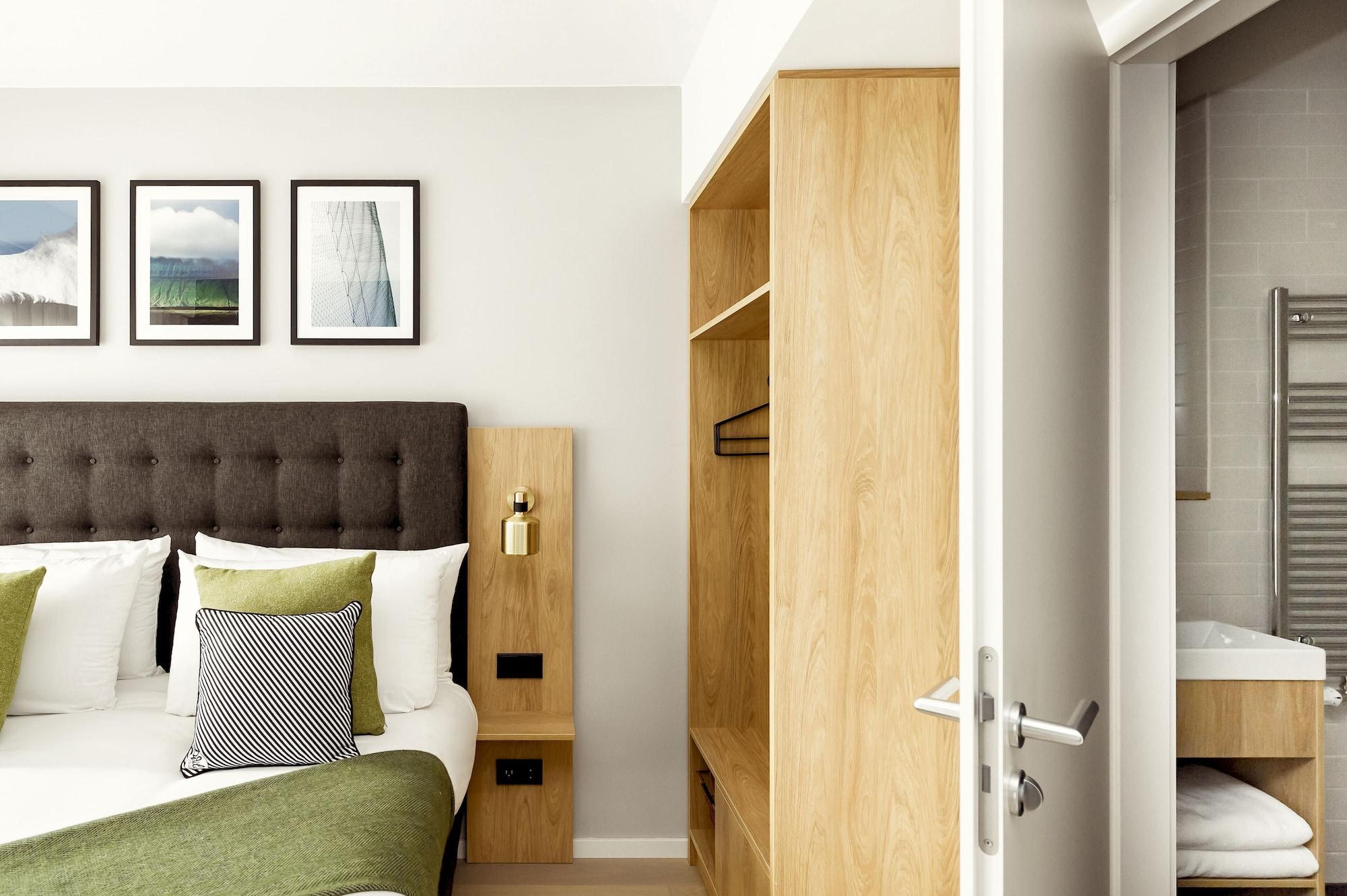 Wilde Berlin, Checkpoint Charlie 4* Berlin