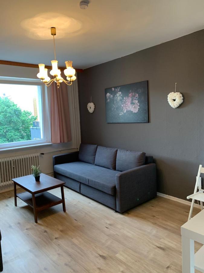 Lebt-wohnung Fur Bis Zu 12 Personen Appartement Berlin