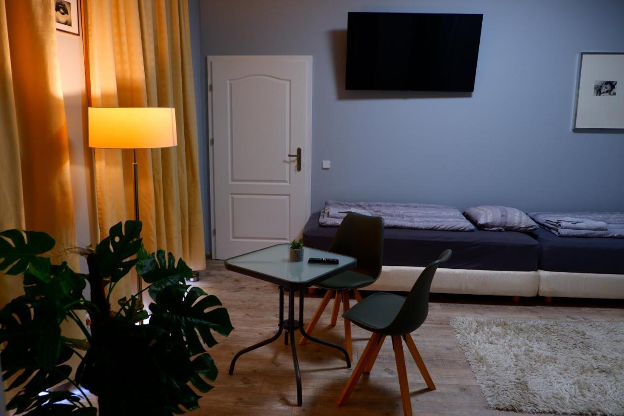 Guest house Edison 52 By Lorenc Berlin