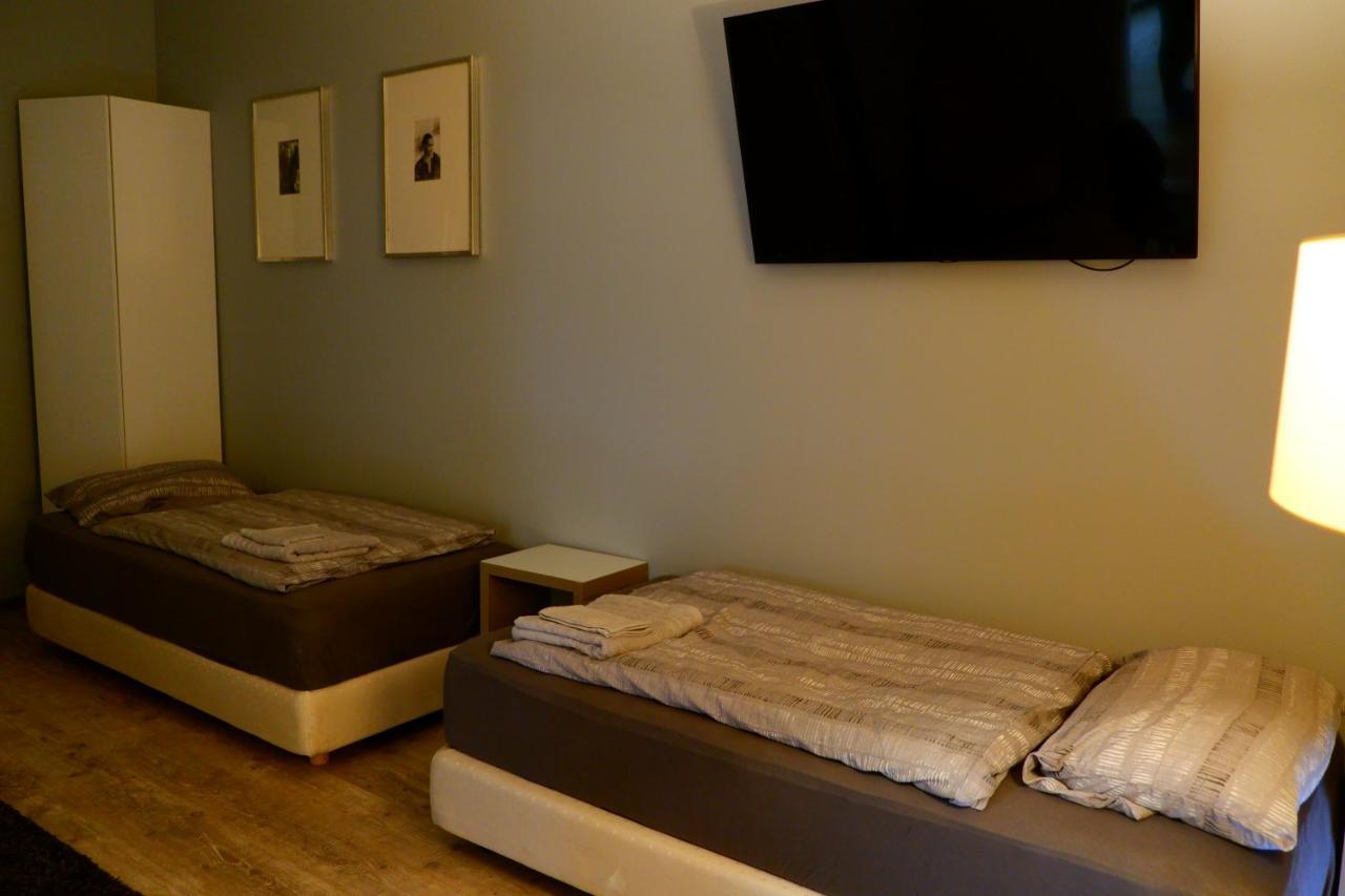 Edison 52 By Lorenc Guest house