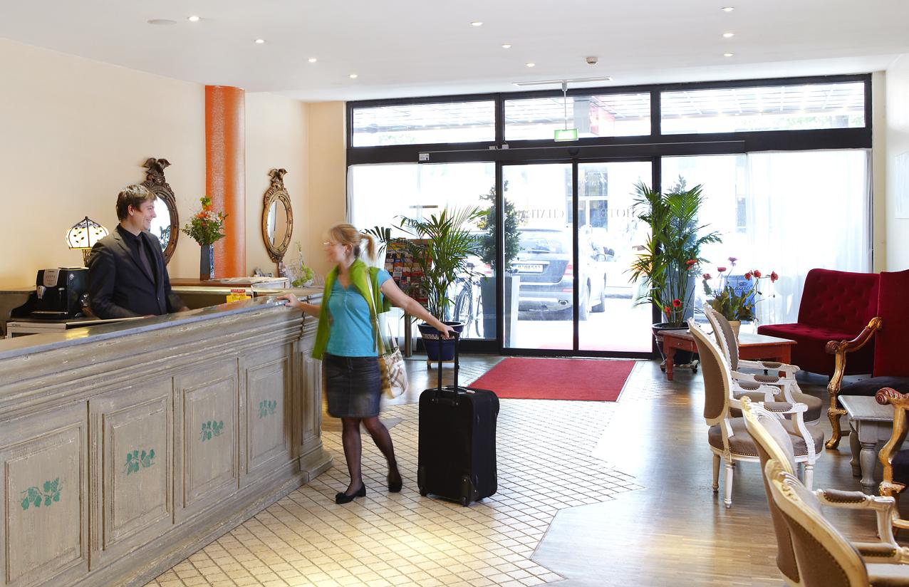 Chateau Kurfuerstendamm Hotell 4*