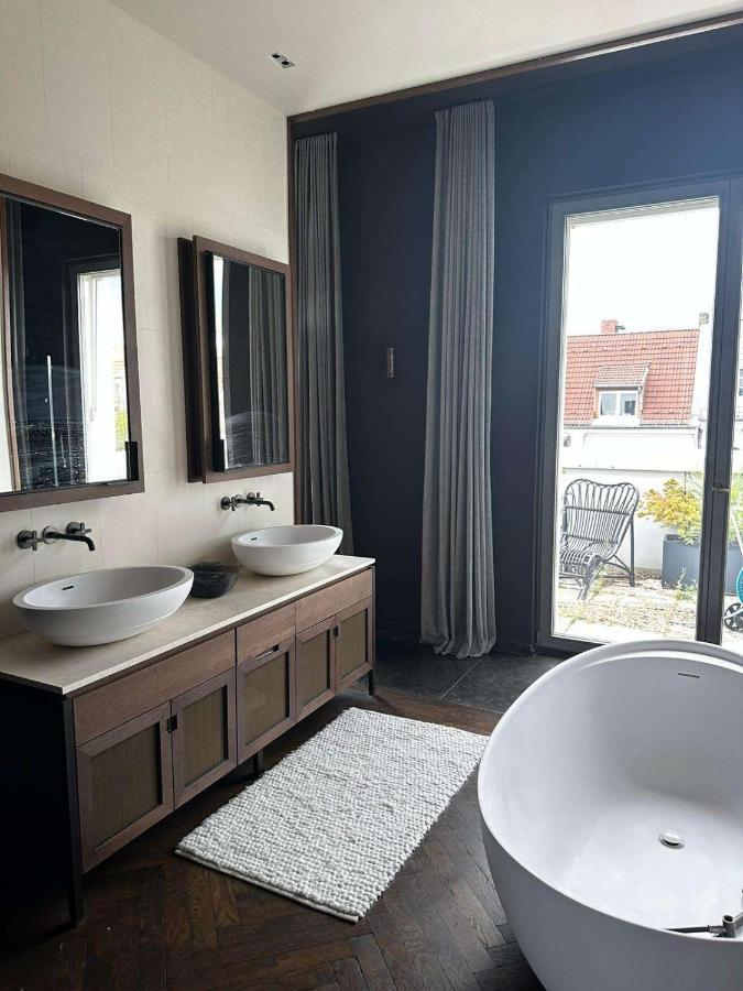 Lägenhet Luxus Penthouse Am Viktoria-luise-platz Berlin
