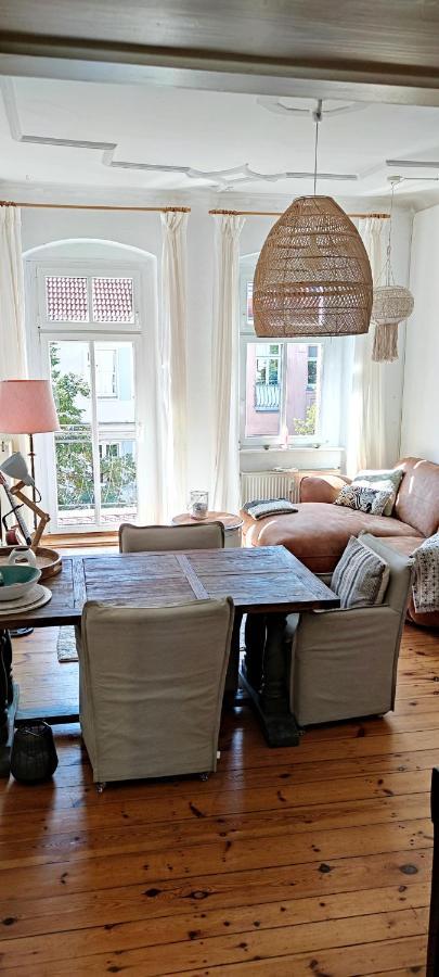 Charming Friedrichshain Getaway! Lägenhet