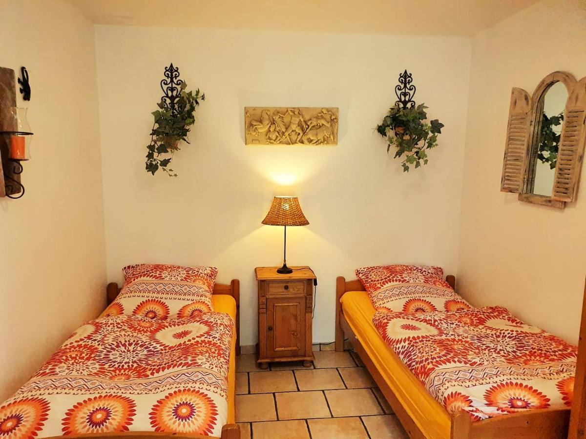 Ferienhaus Kutscherhaus Casa Chabeli - Berlin, Max 11 Personen Semesterbostad