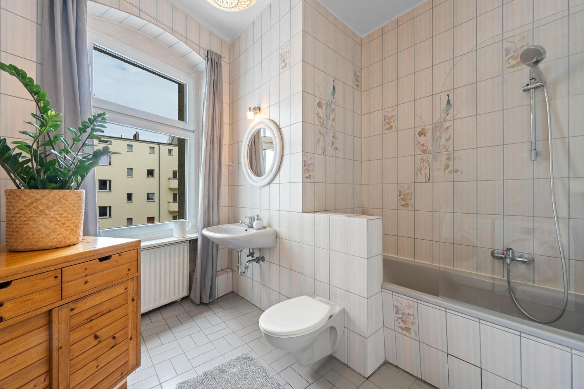 Wilhelmshavener 3br In Downdown Moabit Lägenhet *