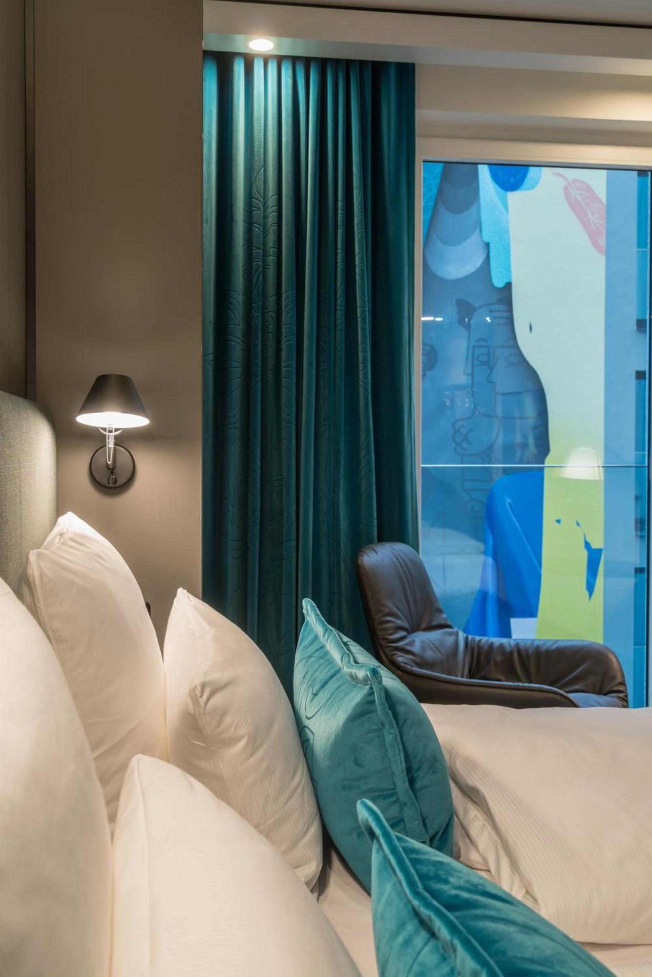 One Berlin-alexanderplatz Hotell 3*