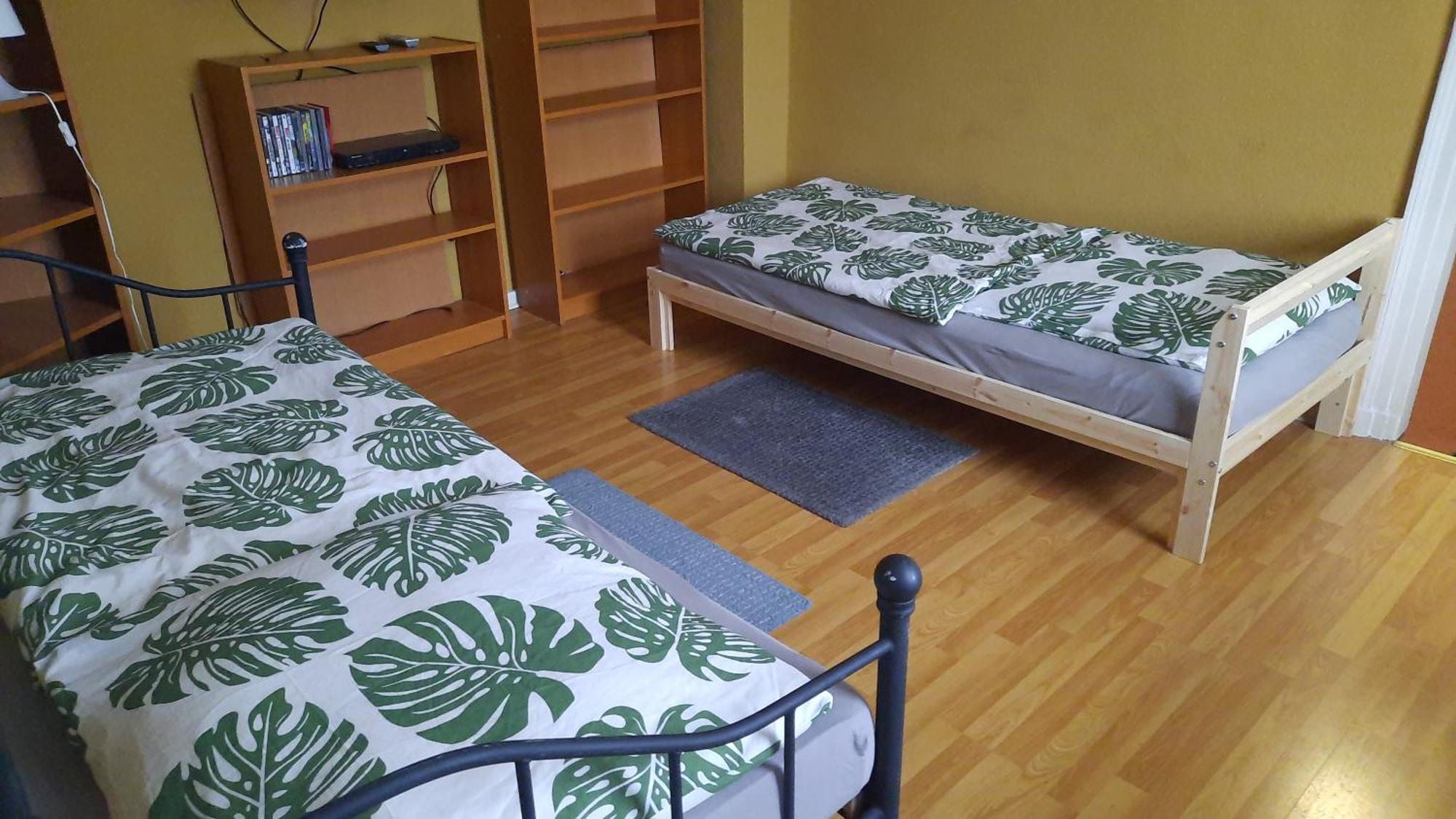 Appartement Fewo2-1 Zim Apart-5 Bett-kueche-dusche Wc-parkplatz *